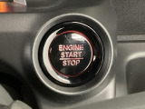 【スマートキー】持っているだけでエンジン始動や、ドアロックの開閉まで出来ちゃう賢く便利なスマートキーを装備!暗くなってもキー穴を捜す必要が無くとっても便利ですから人気の装備です♪