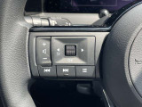ステアリングスイッチも付いておりますので、運転中でも音量の変更など可能です。