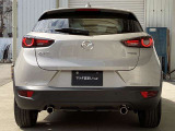 CX-3が本来持っている先鋭さを研ぎ澄ませながら、より魂動デザインを深化。上質さを磨き上げ、クオリティを追求したデザインを実現しました。