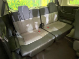 3列目シートはもちろん状態良好☆大人でもゆったりと座って頂けますので、大人数でのお出かけもラクラクです♪ご家族で、気の知れた仲間で、ドライブに行くのが楽しみですね♪