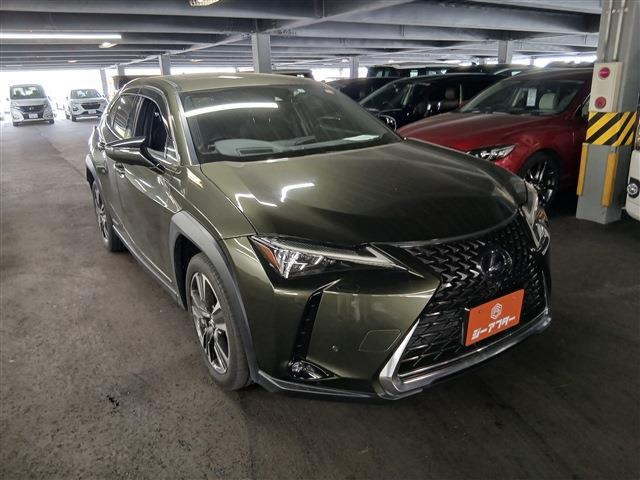 UX 250h バージョンL 禁煙車 サンルーフ 革シート