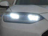 切れにくく明るいLEDヘッドライト装備!