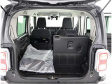 開口部の広いラゲージスペースは、ゴルフバックなどの荷物もラクラク積み込めます。