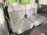 3列目シートはもちろん状態良好☆大人でもゆったりと座って頂けますので、大人数でのお出かけもラクラクです♪ご家族で、気の知れた仲間で、ドライブに行くのが楽しみですね♪