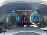 視認性の良いメーターまわり。燃費などもご確認いただけます!