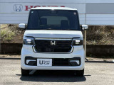 LEDヘッドライトは、Honda初となるダイレクトプロジェクション式です!