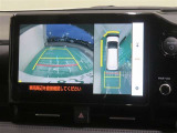 パノラミックビューモニター搭載。カメラで車両周囲の状況を映し出すため、狭い場所での駐車などに役立ちます。