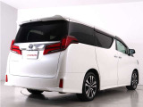 当店では、厳選された車両のみ展示しております。アルファード・ヴェルファイアに特化した専門店ならではの豊富な在庫の中から、お気に入りの一台をお探しください!