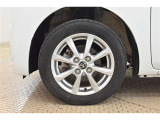 【アルミホイール】純正なので車に似合うデザインになっています。スタッドレスタイヤもご相談下さい。