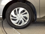 おしゃれは足元から、デザインのいいホイールキャップです。お手入れも簡単♪