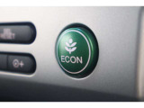 ECONスイッチの効果とあなたの運転で、クルマと力をあわせ「燃費向上=ガソリン代の節約=CO2 削減」のチャレンジをお楽しみください。