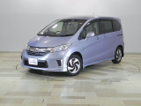 ホンダカーズ東京中央板橋店へようこそ。 当社下取りのお墨付き車両。人気車両で充実装備の一台。おススメです。どうぞご覧ください。