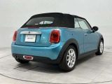 縦長のテールライトがMINIらしいスタイリッシュなデザインとなっています。