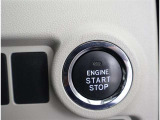 イモビライザー内蔵のスタートシステム。
