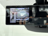 【バックモニター】後ろのカメラの映像がモニターに映し出されるので、後方の見えない死角や、障害物との距離感などもしっかり安全確認することができます。