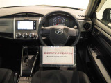 操作性に優れたインパネ周り! (※フロアマットありません)