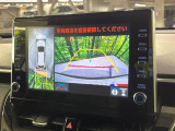 【パノラミックビューモニター】専用のカメラにより、上から見下ろしたような視点で360度クルマの周囲を確認することができます☆死角部分も確認しやすく、狭い場所での切り返しや駐車もスムーズに行えます。