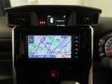 トヨタ純正ナビ装備!地図描写は文字も道もクリアで見やすく、滑らかに表示します。これさえあればもう道に迷わないですみますね♪フルセグで地上波デジタル放送TVもバッチリ綺麗に見れちゃいます♪