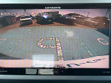 バックモニターで車庫入れや縦列駐車もらくらく、高感度カラーカメラですので僅かな光でもくっきりと見え、夜でも安心して駐車出来ます。