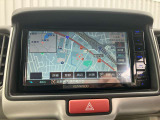 フルセグTV付きメモリーナビです。お出かけのお供に便利ですね。
