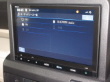 ナビゲーションはギャザズ8インチコネクトナビ(VXM-245ZFEi)を装着しております。AM、FM、Bluetooth、フルセグTVがご使用いただけます。