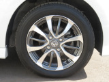 純正14インチアルミホイール装備!