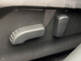 【パワーシート】スイッチ一つで簡単にシートの微調整が可能!電動だから力もいりません!快適なシートポジションにセットして、快適なドライブをお楽しみください。