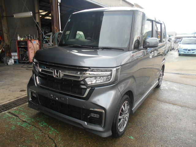 ホンダ N-BOXカスタム 