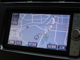 トヨタ純正HDDナビを装備しています。