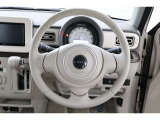 握りやすく、回しやすいステアリングは長時間の運転でも疲れを感じさせません!