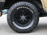 BFGoodrichATタイヤ&ジムラインAW、それぞれ新品装着。