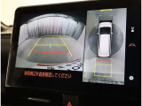 バックガイドモニターで、後方を確認しながら安心して駐車することができます。運転初心者も熟練者も必須の機能ですよ!