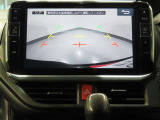 バックガイドモニターで、後方を確認しながら安心して駐車することができます。運転初心者も熟練者も必須の機能ですよ!