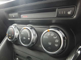 運転席&助手席シートヒーター・便利なフルオートエアコン!