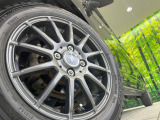 【14インチアルミホイール】外観にマッチしたアルミホイールを装着しております。各種アルミホイールや、スタッドレスタイヤも取扱いしております。是非ご相談ください♪