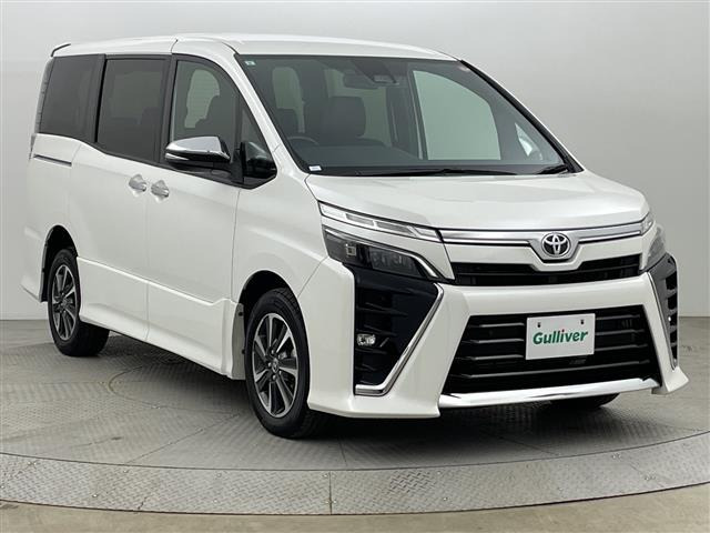 ヴォクシー 2.0 ZS 煌III 4WD 修復歴無し