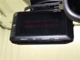 ドライブレコーダー装着車両です