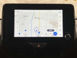ディスプレイオーディオを装備。スマホとクルマをつなぐことで、これまでのナビに加えて、いろんなサービスが楽しめます。
