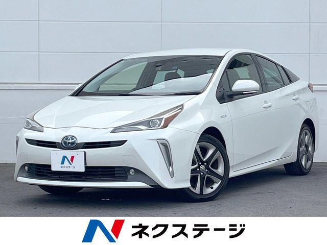 トヨタ プリウス 