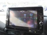 ナビゲーションの他にテレビ、ラジオ、CD、Bluetoothなど色々な機能がついていますので、運転も楽しくなります。