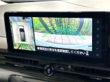 【アラウンドビューモニター】専用のカメラにより、上から見下ろしたような視点で360度クルマの周囲を確認することができます☆死角部分も確認しやすく、狭い場所での切り返しや駐車もスムーズに行えます。