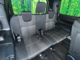 3列目シートはもちろん状態良好☆大人でもゆったりと座って頂けますので、大人数でのお出かけもラクラクです♪ご家族で、気の知れた仲間で、ドライブに行くのが楽しみですね♪