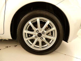アルミホイールは、軽いので燃費にも影響してきます。ガソリンの高騰に少しは貢献します!足元がきまります。