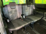 3列目シートはもちろん状態良好☆大人でもゆったりと座って頂けますので、大人数でのお出かけもラクラクです♪ご家族で、気の知れた仲間で、ドライブに行くのが楽しみですね♪