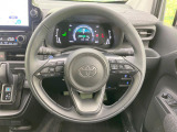 ステアリングも使用感が少なく、きれいな状態となっております♪
