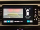 バックでの車庫入れも安心です! リアカメラが付いているバックモニター付のナビディスプレーを装備しております。バンパーについているソナーや、操作線もついており距離感も画面から確認できます。