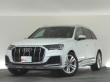 アウディ Q7
