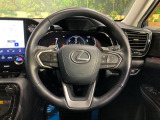 ステアリングも使用感が少なく、きれいな状態となっております♪