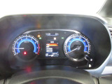 スピードメーターです。とても見やすいですね!