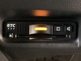 【ETC車載器】もはや必須アイテムのETCを搭載!高速道路のご利用時にとても便利!わずらわしい料金所での現金支払いが不要となりスムーズに通過できます♪